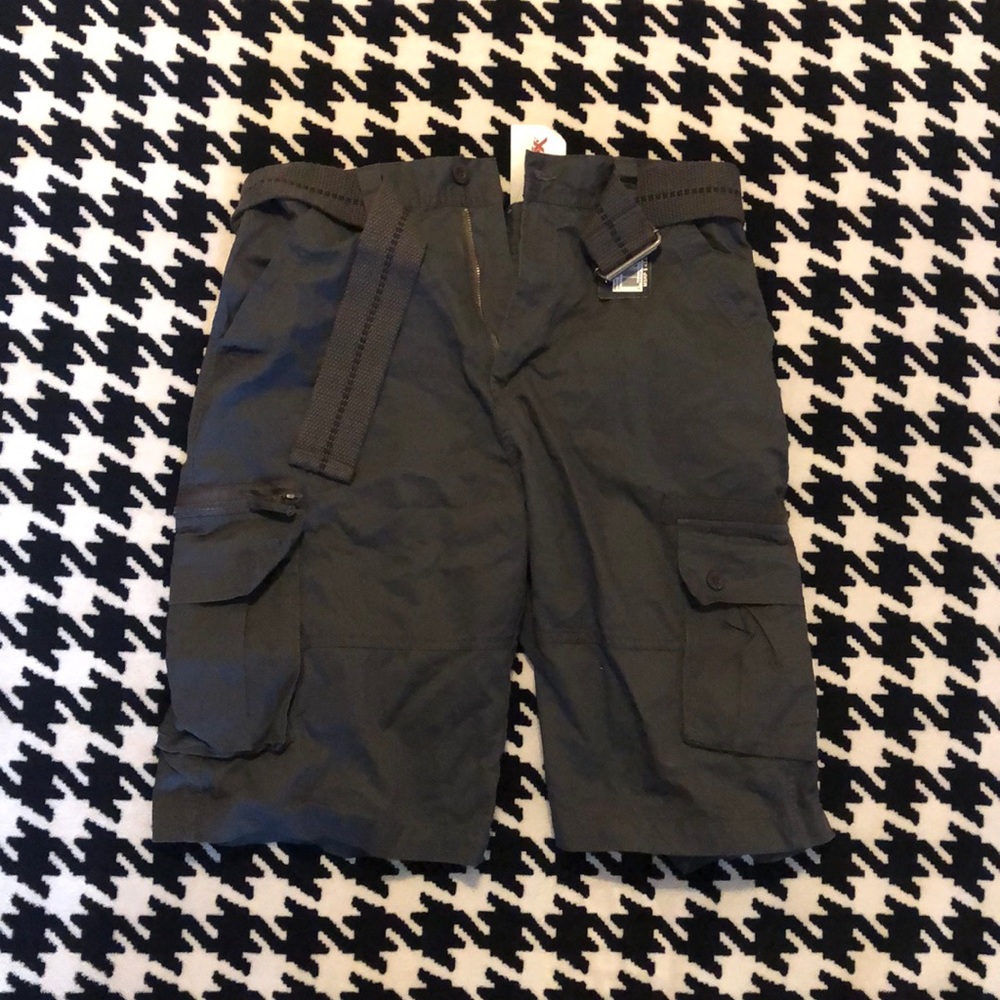 NWT Airwalk Cargo Shorts